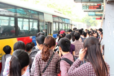 Bến xe kẹt cứng hành khách dịp nghỉ lễ